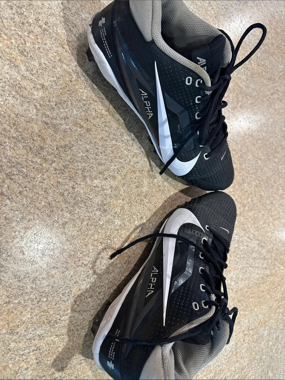 Nike Men’s Black and White Alpha Football Cleats